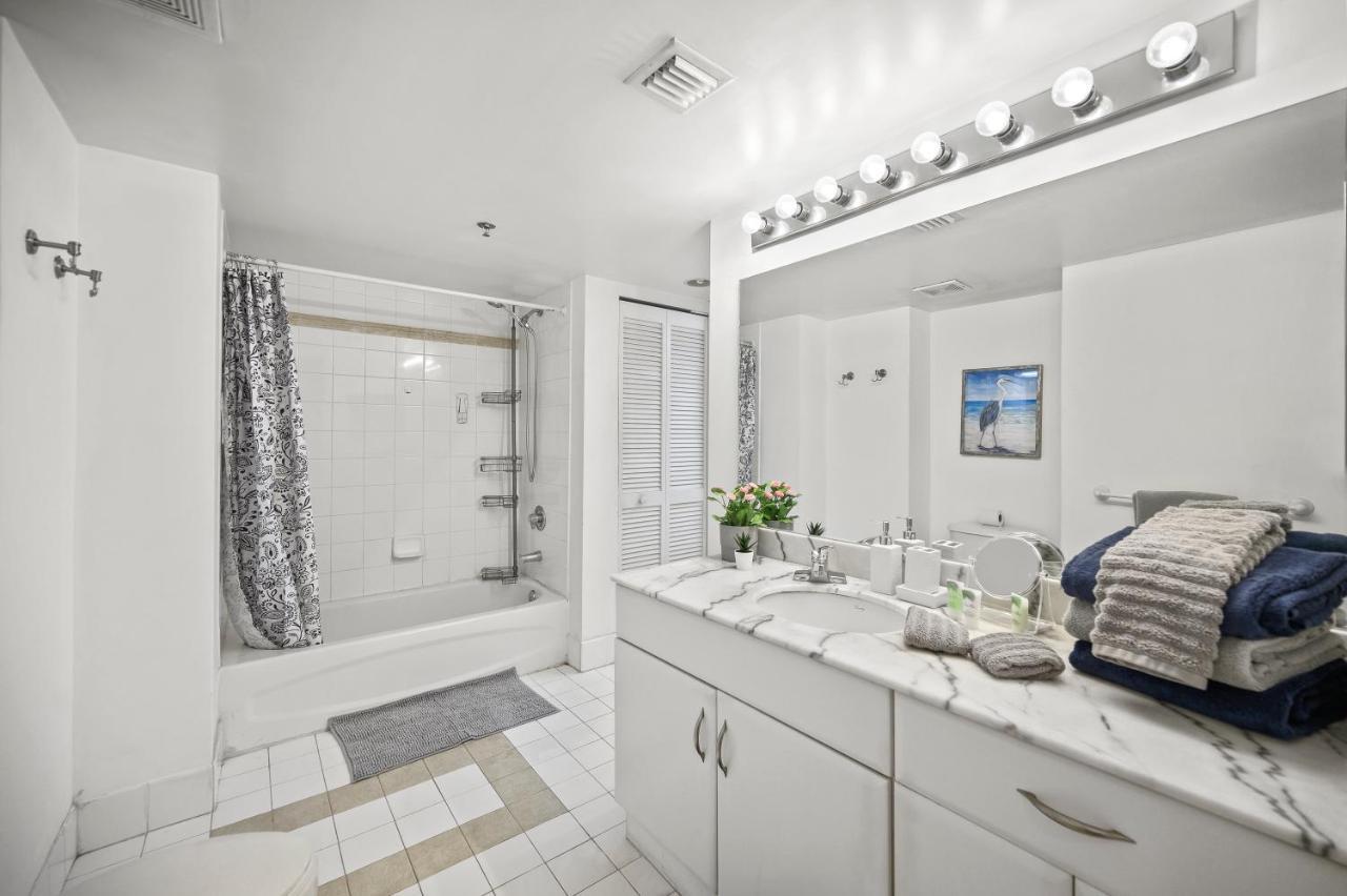 Luxurious 1Br High Rise Condo Brickell-Free Parking Miami Exteriör bild